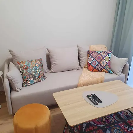 Colorful Apartament 2 Pokojowy Z Malym Ogrodkiem W Warszawie * Warsaw