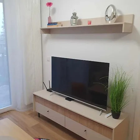 Colorful Apartament 2 Pokojowy Z Malym Ogrodkiem W Warszawie *