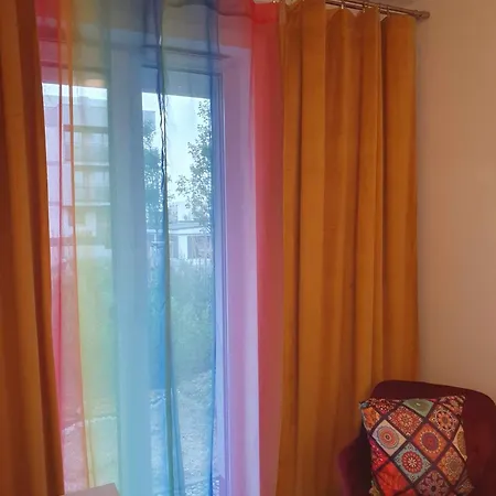 Colorful Apartament 2 Pokojowy Z Malym Ogrodkiem W Warszawie