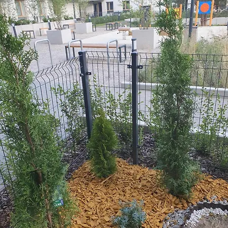 Apartmán Colorful 2 Pokojowy Z Malym Ogrodkiem W Warszawie